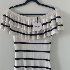 Off the shoulder ribbed dress with blk stripes